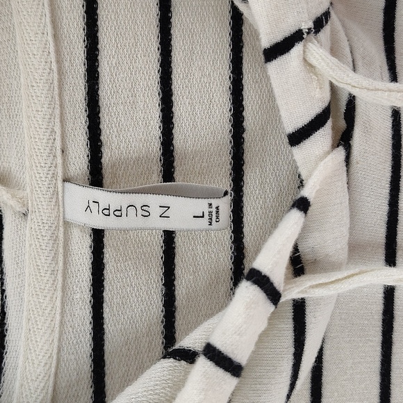 Z Supply Pullover Sweatshirt Hooded Cream With Black Stripe Size Large - Picture 4 of 10